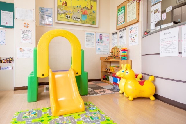 【キッズスペース完備・駐車場完備】小児歯科専門医院として歩み続ける、津市のおぐら小児歯科クリニック