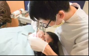 小児歯科専門の歯科医師が担当