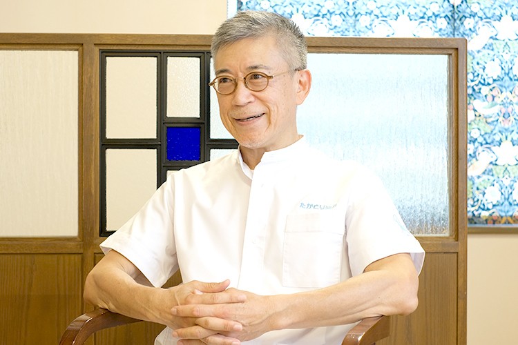 歯が長く良い状態を保てるような治療を心がけています