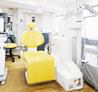 ①歯科医院外観②診療室③診療室