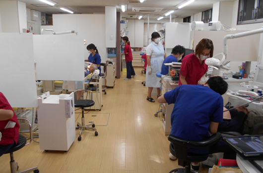 作間歯科治療風景