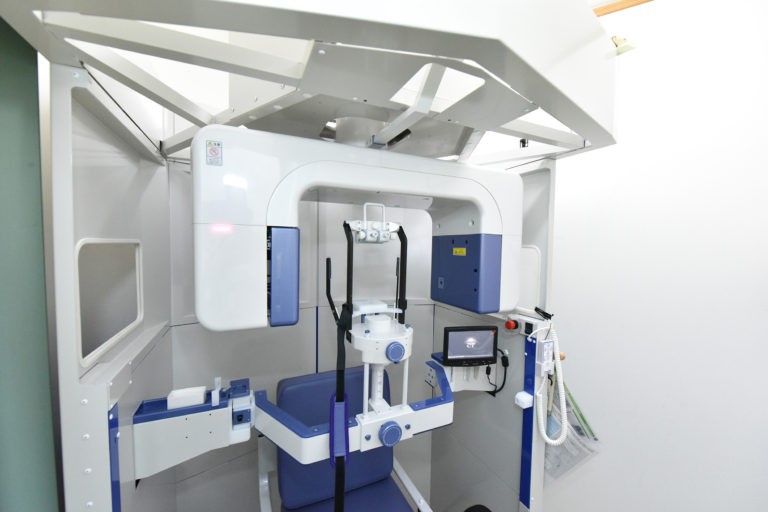 ①待合室②診療室③歯科用CT完備