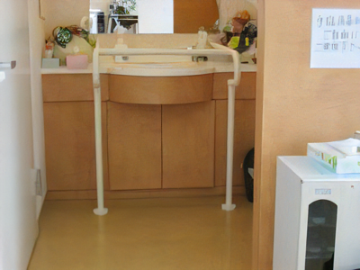 バリアフリー設計の洗面台