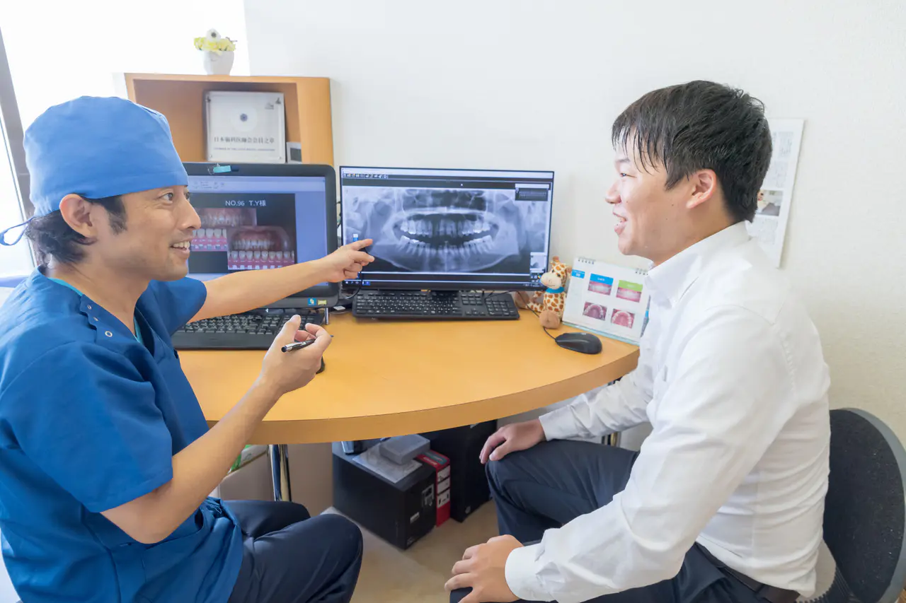 【国際口腔インプラント学会認定医 在籍】【土日祝診療対応】精密な根管治療と充実のサポート体制で患者様に寄り添うあけぼの歯科