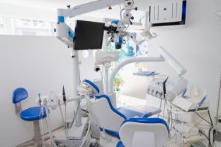 ①受付②待合室③診察室