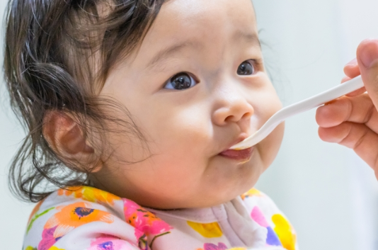 お子様の食べ方で悩んでいませんか