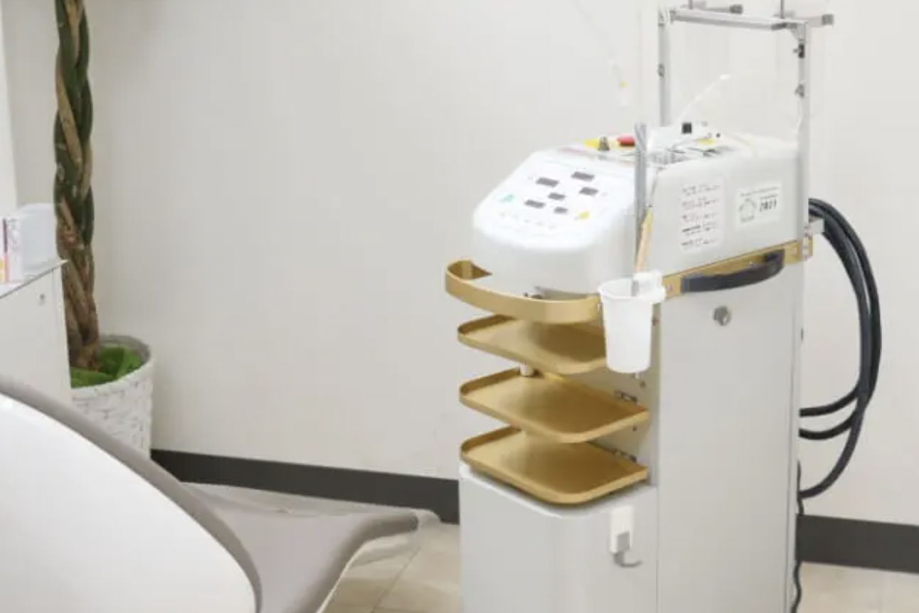 丁寧なカウンセリングと「できるだけ抜かずに歯を残す治療」治療を目指します