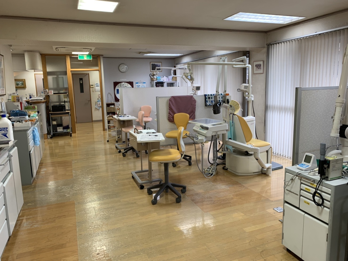 空間を広く使った診療スペース