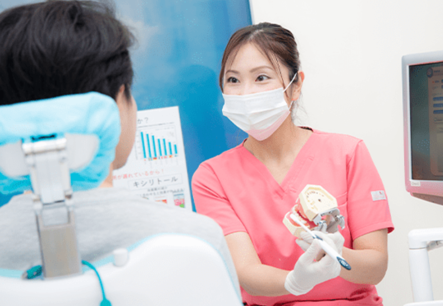 入れ歯・ブリッジ・インプラントなど多様な選択肢で快適な口腔環境を提供