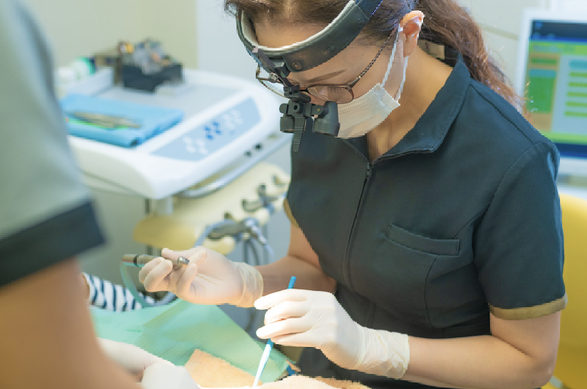 患者様が生涯を通じて健康で美しい笑顔を保ち、幸せに暮らしていただけることを大切に考えています