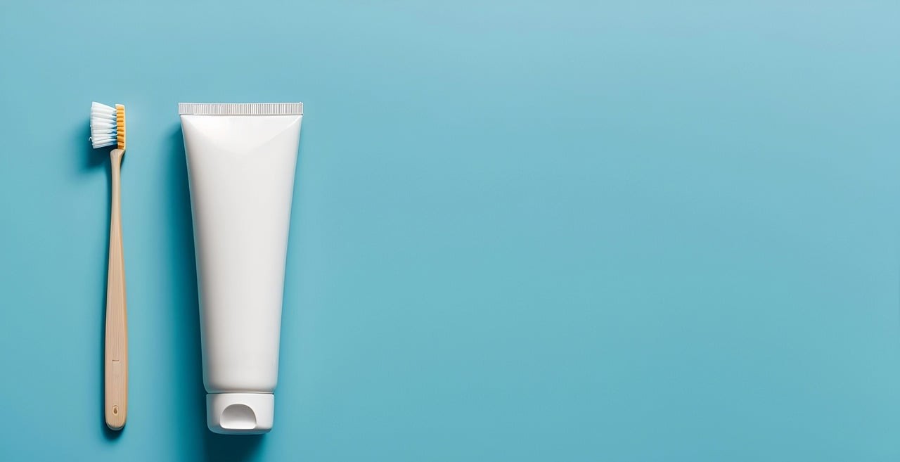 【首里駅 北口 徒歩7分・駐車場完備】将来のお口の健康と見た目のバランスを見据えた診療を行う 鳴神歯科