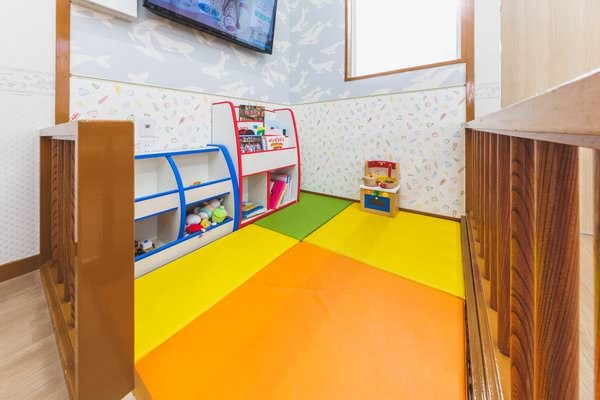 キッズスペースがありお子様連れも通いやすい