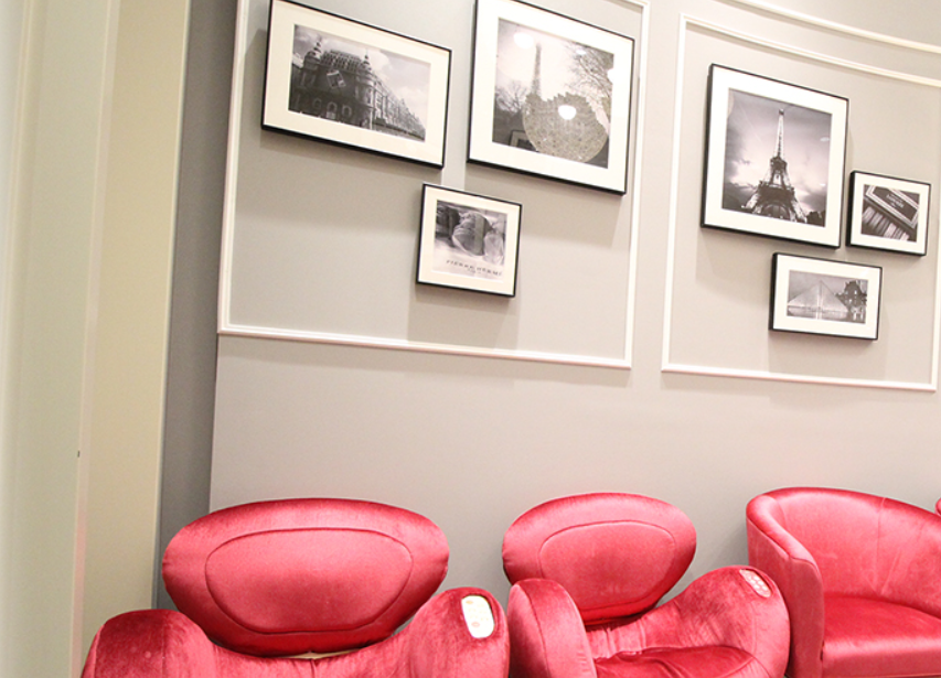 ①受付②待合室③診療室