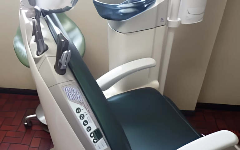 【高浜港駅から徒歩8分】【日本歯周病学会認定 歯周病認定医】予防を重視した科学的アプローチの森歯科医院