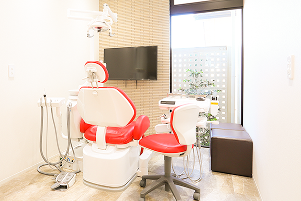 【日本顎咬合学会 認定医在籍】【独自の小児矯正治療】小児歯科治療が得意な「ママにやさしい歯科医院」いな歯科クリニック