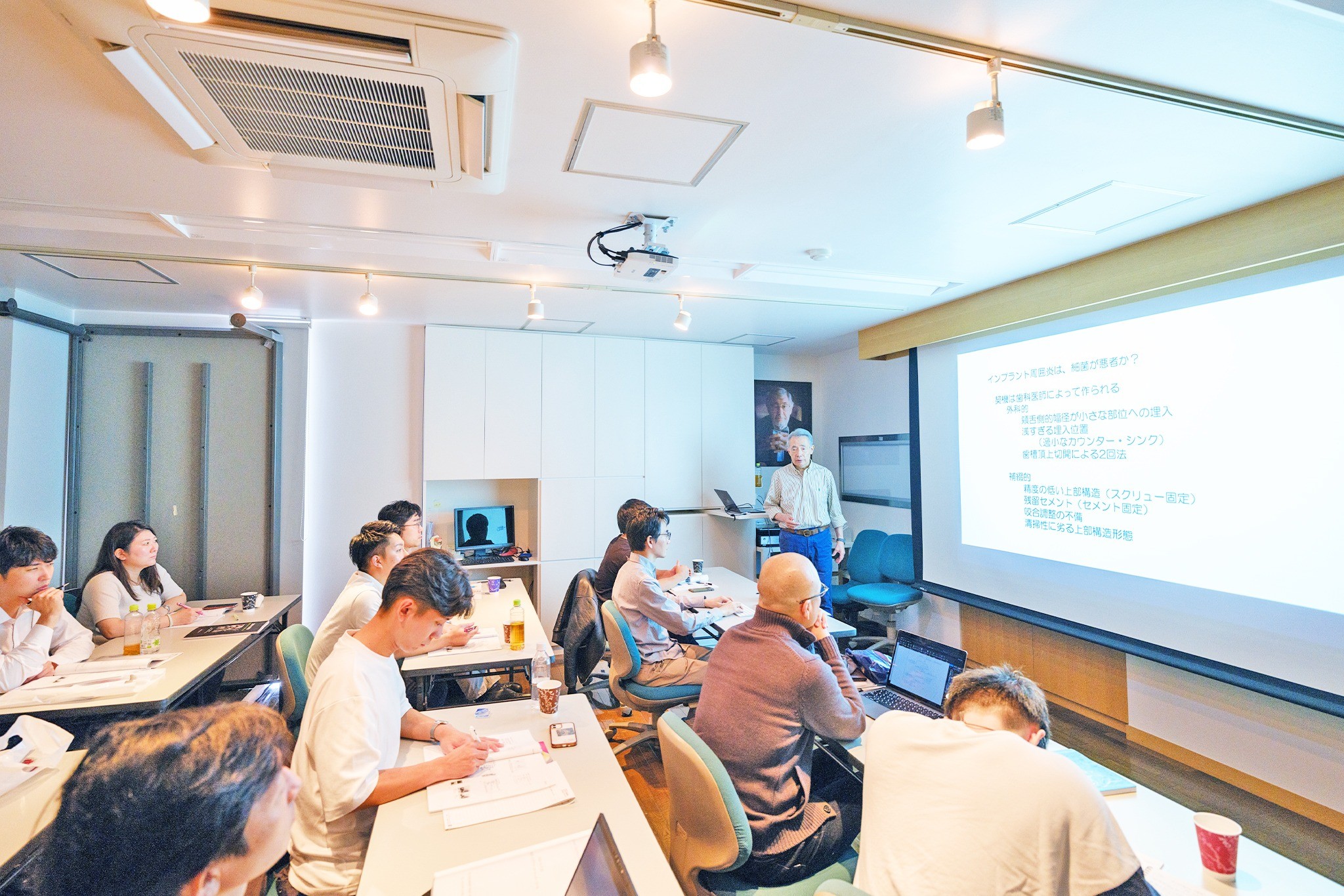 患者様が長く快適に過ごせる口腔環境を維持できるよう、継続的なメインテナンス体制を整えています。