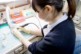 歯科技工士が常勤