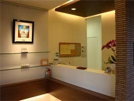 【亀田駅から車で8分】咬合再建とインプラント治療に取り組む倉嶋歯科クリニック