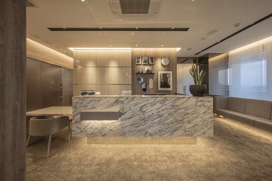 表面的な治療ではなく、根本的に歯を治療する“包括的な治療”ができる医院です