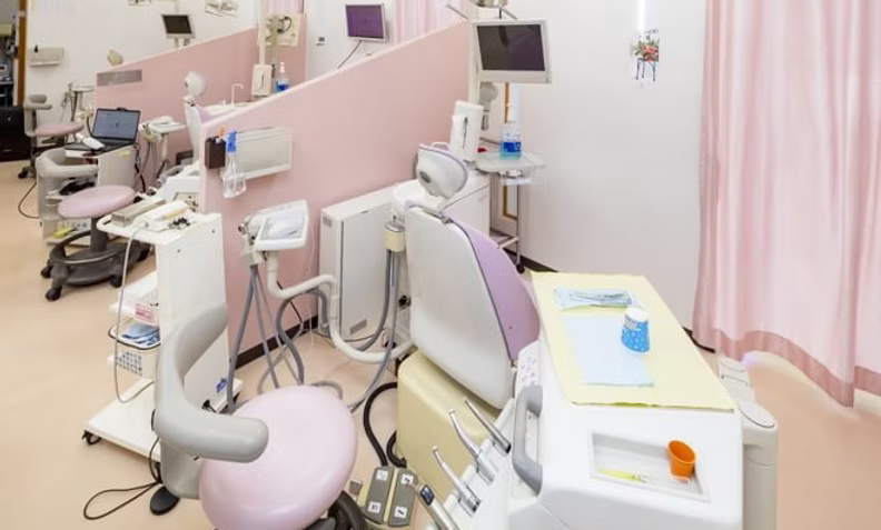 【JR光の森駅 徒歩9分】【駐車場完備】予防と定期検診を重視し、食育・口腔育成まで支えるＦ・デンタルクリニック