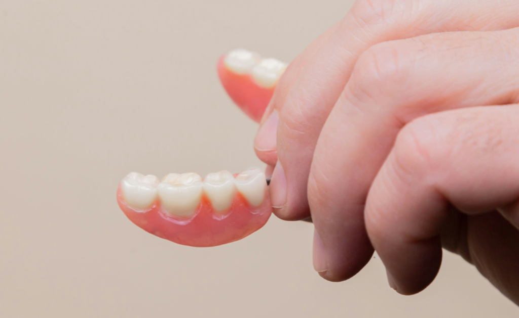 しっかり噛める、快適な入れ歯のご提案