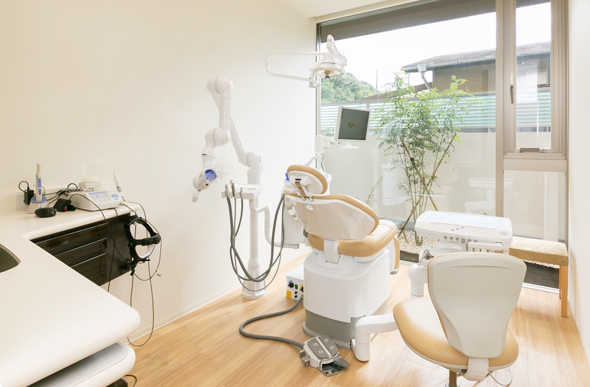 銀歯や歯のかたちに悩む方へ、美しく自然な仕上がりを