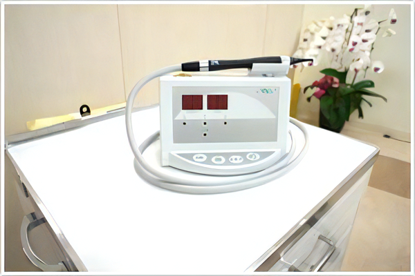 レーザーを用いた むし歯検査機器