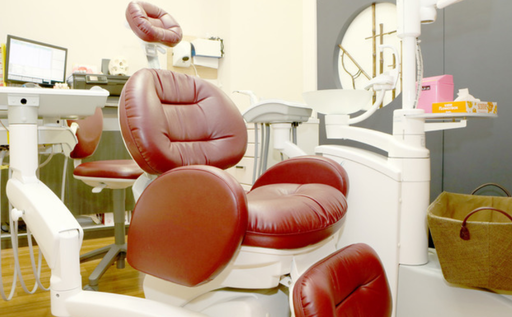 【JR総武線亀戸駅北口から徒歩6分】【日曜診療】院内技工のある短期間治療ができる亀戸デンタルオフィス総合歯科