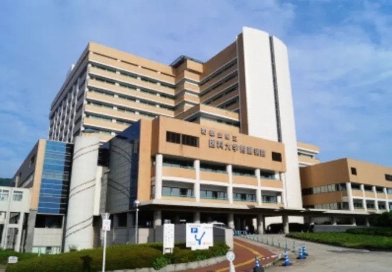 【岩出駅 徒歩7分】口腔外科専門医 在籍で口腔外科から予防歯科まで幅広く対応するはたなか歯科クリニック