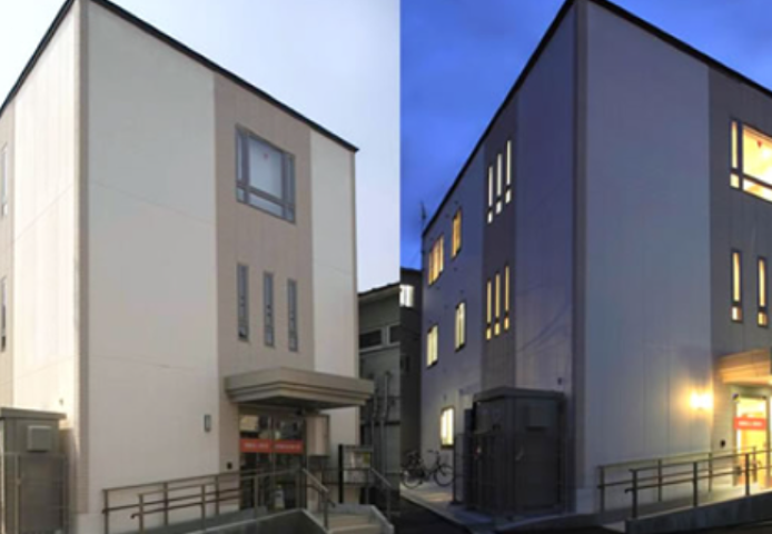 ①外観②待合室③治療室