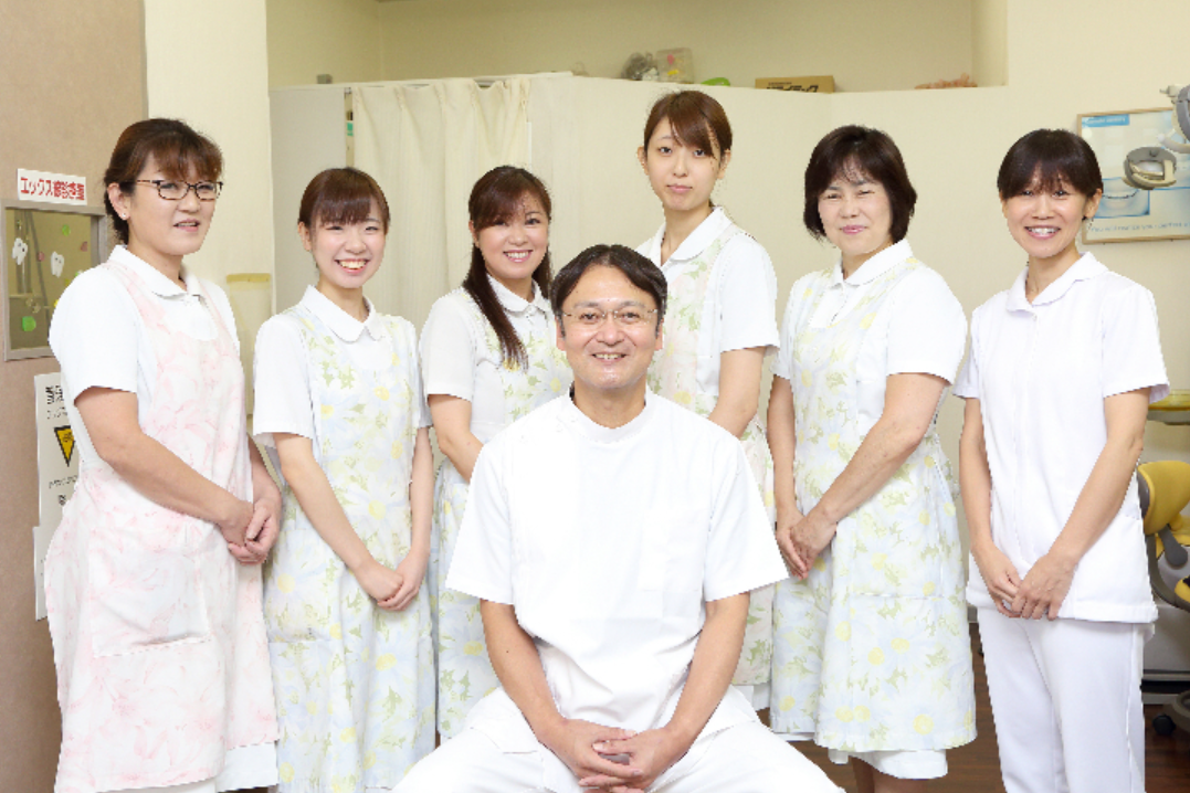 院長の岡本　真弥