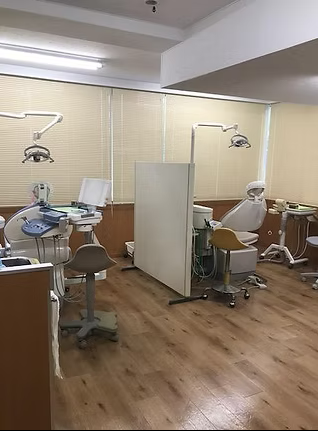 ①外観②診療室③診療イメージ