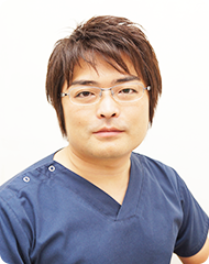 院長の諸星 輝成