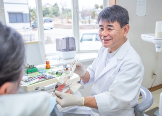 歯周病の予防と治療を通じて、患者様の歯とお口の健康を守り続けることが私たちの使命です。