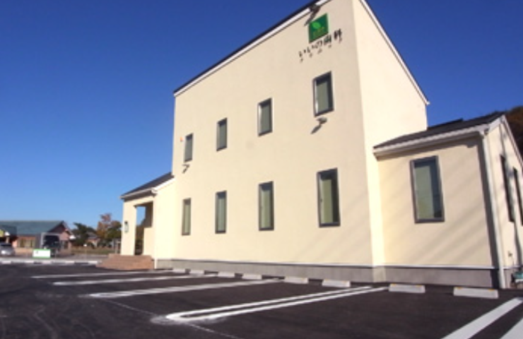 【駐車場完備で通院しやすい】幅広い世代に対応するいいの歯科クリニック