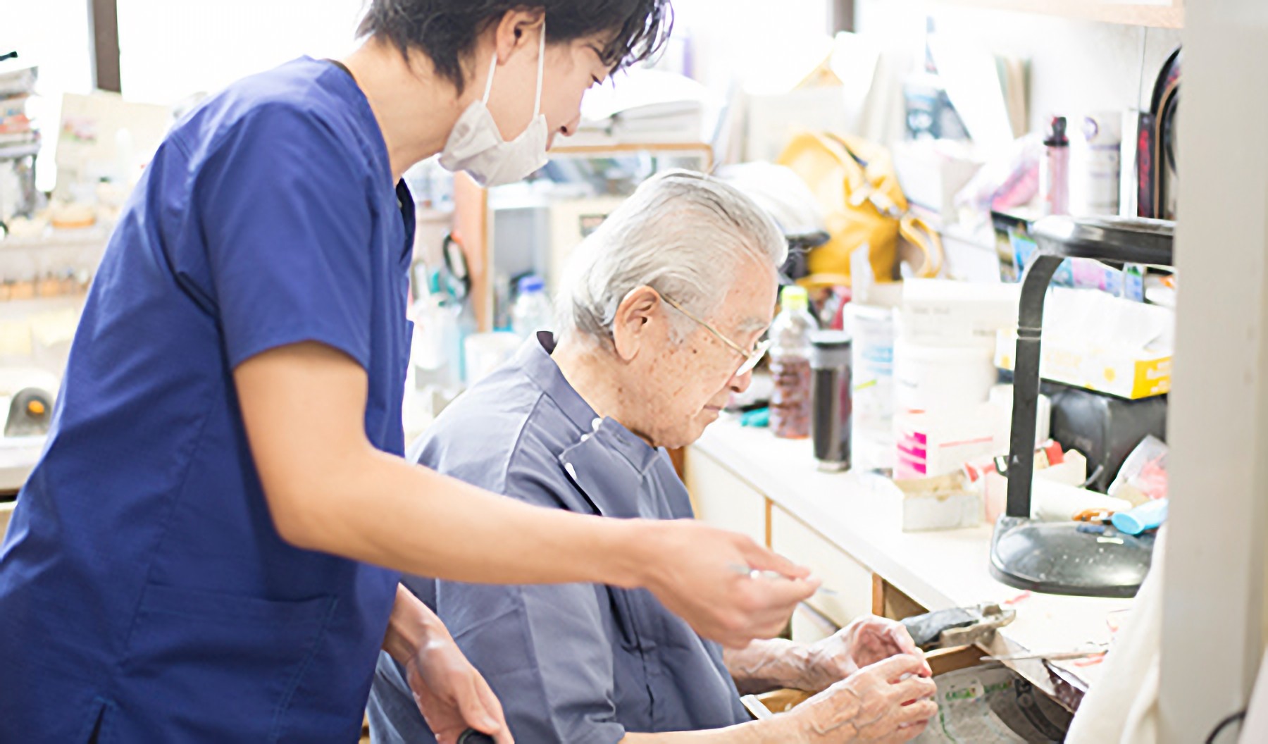 歯科技工士が常駐しています