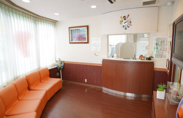 【初石駅から徒歩1分】総合歯科治療を提供するひまわり歯科医院