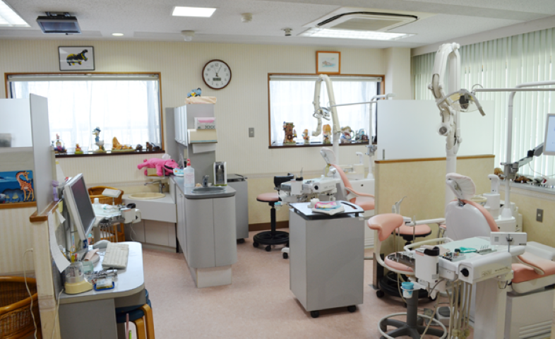 【松ノ浜駅から徒歩10分】歯周病専門医による精密治療と小児歯科に注力するほりぐち歯科医院