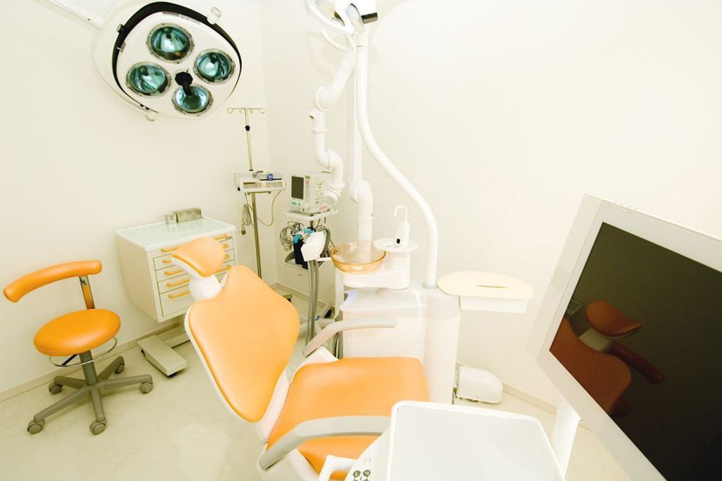 【東山駅 徒歩7分】精密診療と充実した設備で幅広い治療に対応するアイデンタルクリニック