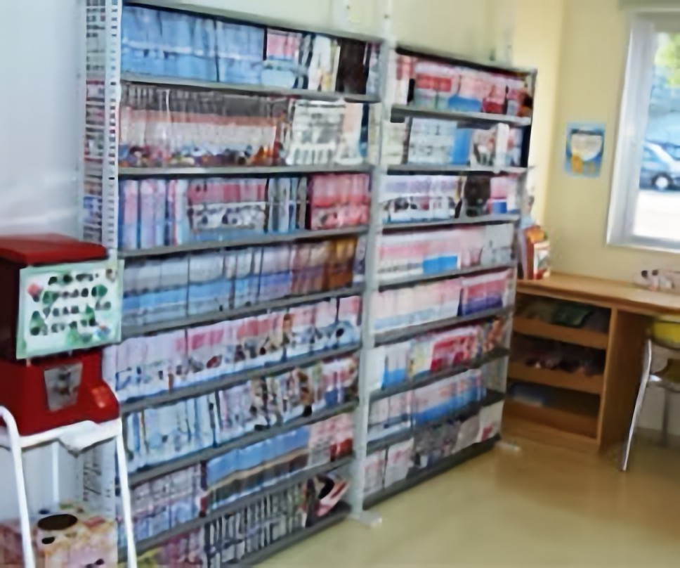 ①院内の様子②待合室③診療室