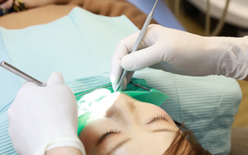 ①外観②診療室③診療の様子