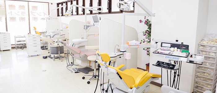 清潔な診察スペース