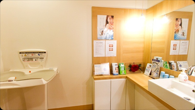 食事や会話を安心して楽しめる口元の回復をめざし、入れ歯に関する不安や悩みに寄り添いながら治療を進めています。