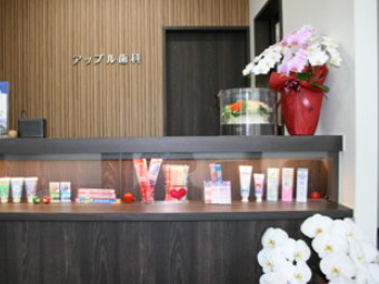 ①受付　②診療室　③口腔内カメラ