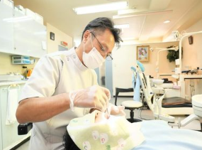 専門医が丁寧に診察し、最適な治療やケア方法をご提案いたします。