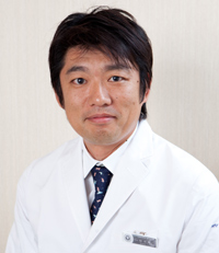 院長の好井 健一