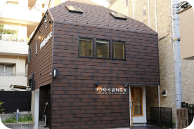 【東京メトロ千駄木駅 徒歩3分】【女性スタッフ中心で安心】【インビザライン認定歯科医在籍】予防歯科から最先端の矯正治療まで幅広いケアを提供するゆりの木歯科医院