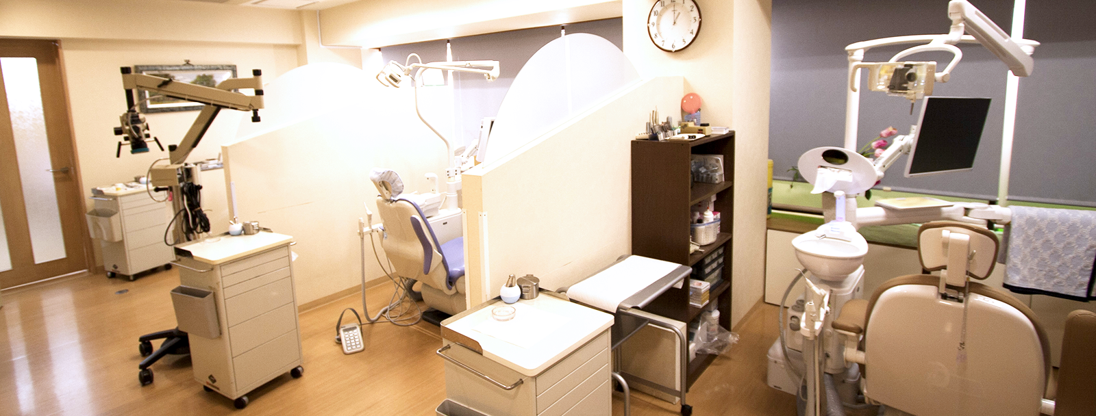 ①②診療風景 ③診療室