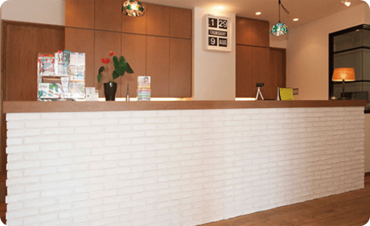 【東船橋駅北口から徒歩1分】【平日・土曜ともに18時まで診療】【小児矯正「プレオルソ」指導医が在籍】小児からの矯正に特化し、保育士常駐・キッズスペース完備で安心して通えるスマイルデンタルクリニック小児歯科