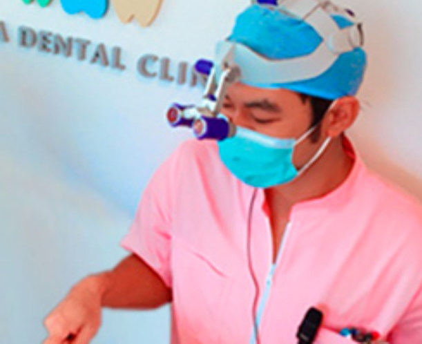 院長の比嘉　輝夫（ひが　てるお）